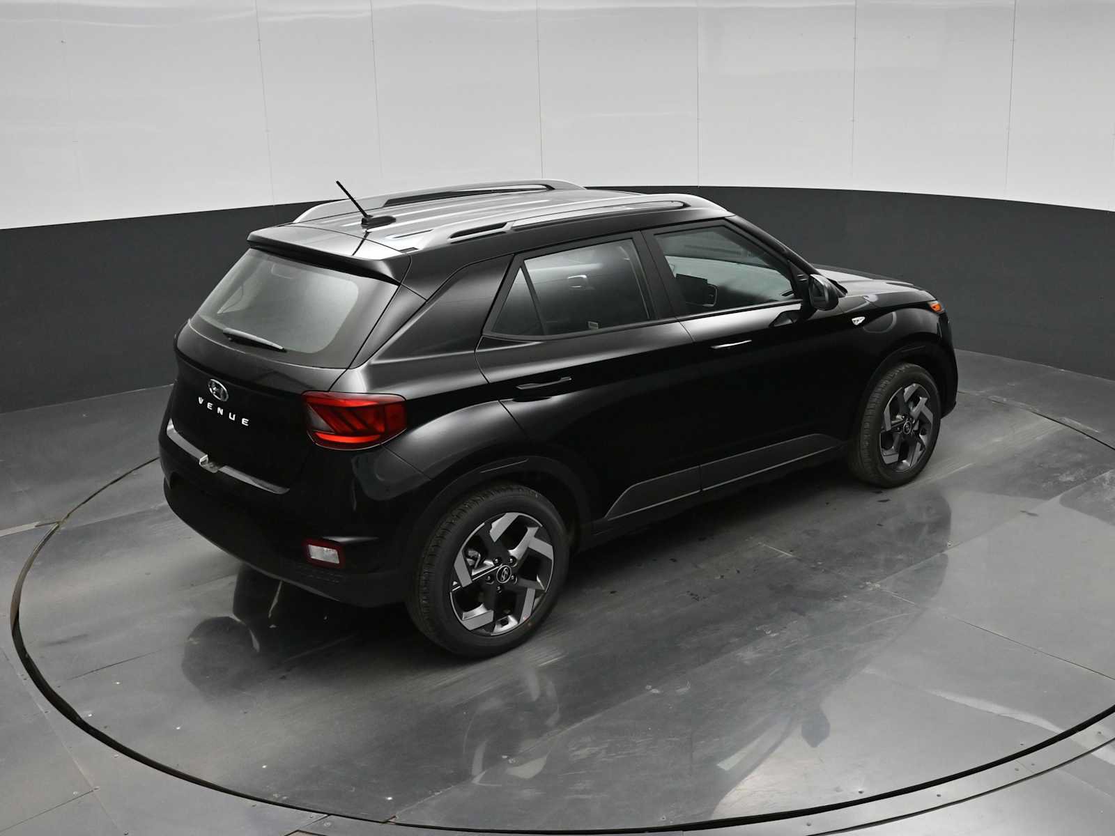 New 2026 Hyundai Venue SEL FWD image 29