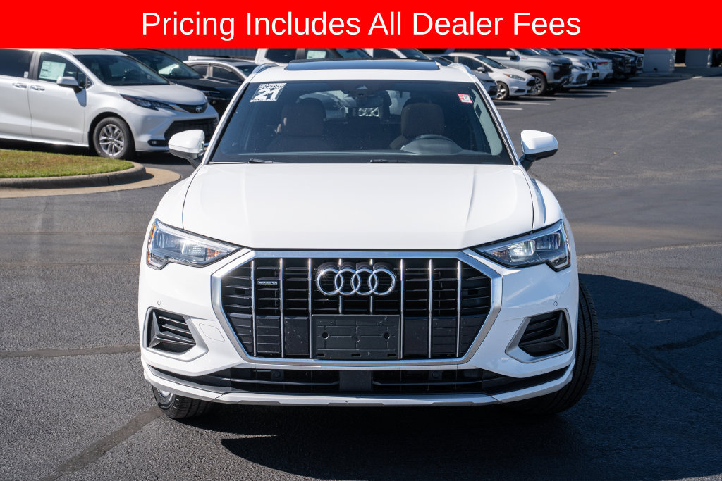 Used 2021 Audi Q3 2.0T Premium w/ Convenience Package AWD/4WD image 2