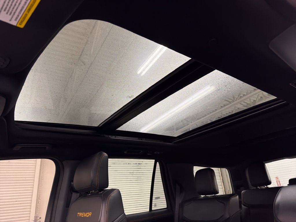Certified 2025 Ford Expedition Tremor AWD/4WD image 10