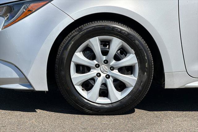 Certified 2023 Toyota Corolla LE FWD image 28
