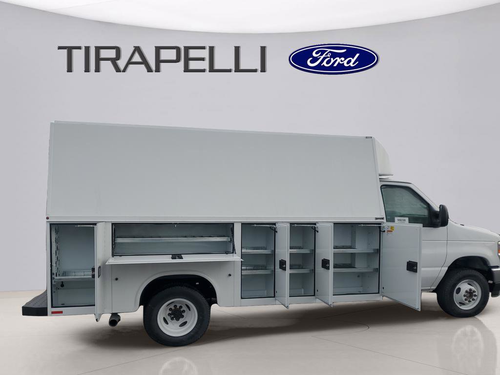 New 2026 Ford E-450 and Econoline 450 Super Duty w/ Power Equipment Group image 12
