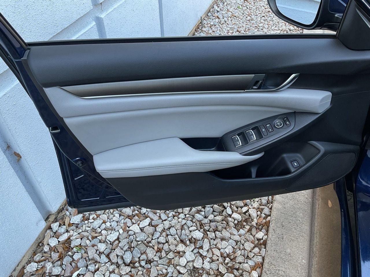 Used 2019 Honda Accord LX image 13