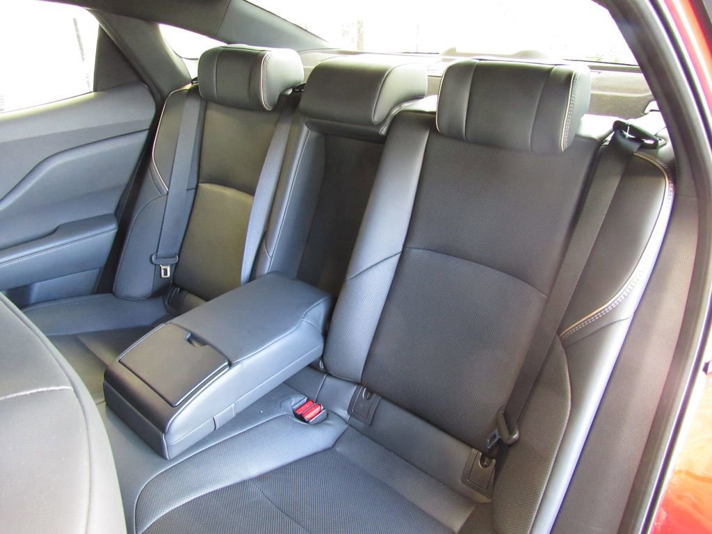 Used 2024 Toyota Crown Platinum AWD/4WD image 17