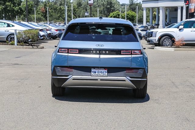Used 2024 Hyundai Ioniq 5 SEL RWD image 4
