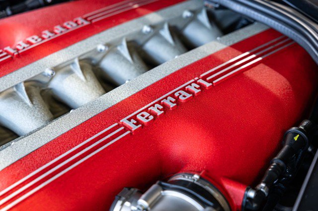 Used 2015 Ferrari F12 Berlinetta RWD image 30