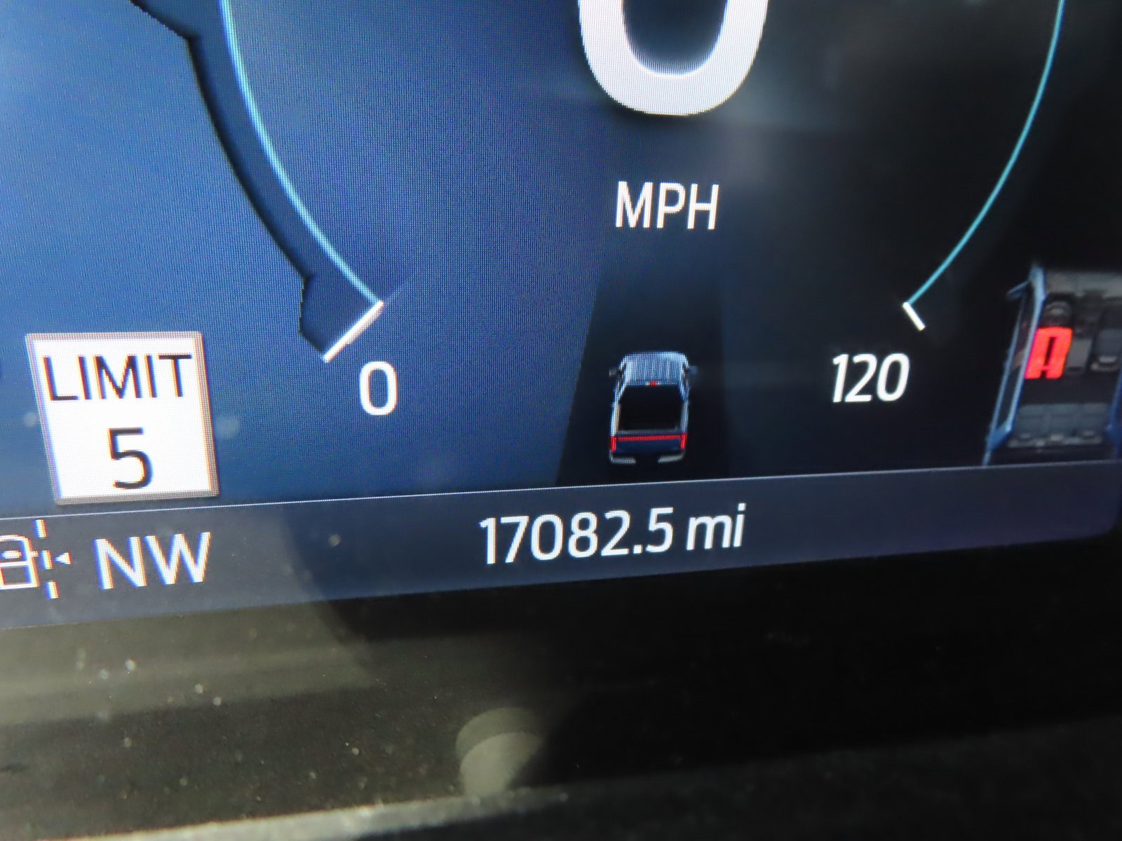 Used 2024 Ford F150 Lightning Lariat image 23