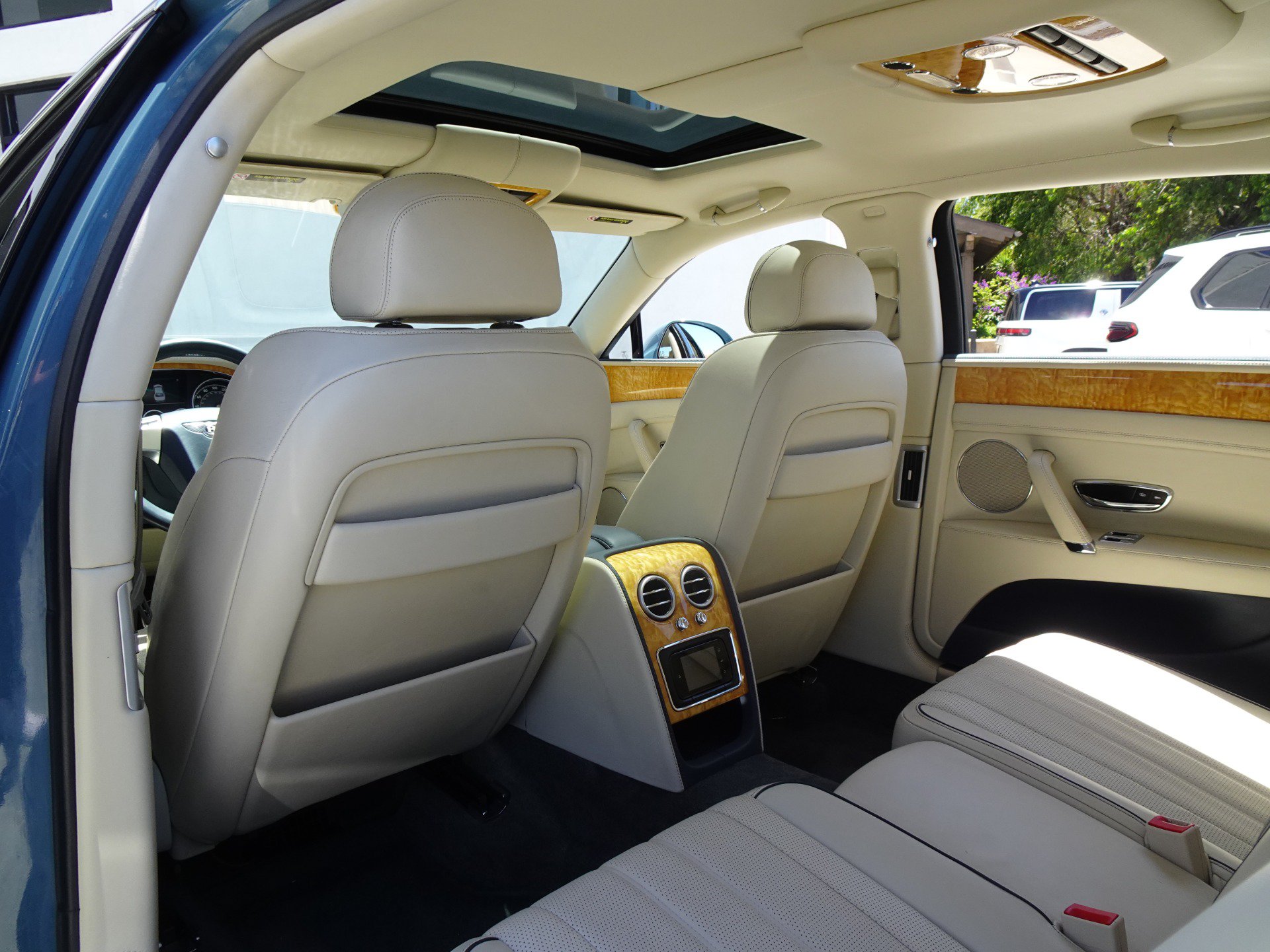 Used 2014 Bentley Flying Spur W12 AWD/4WD image 14