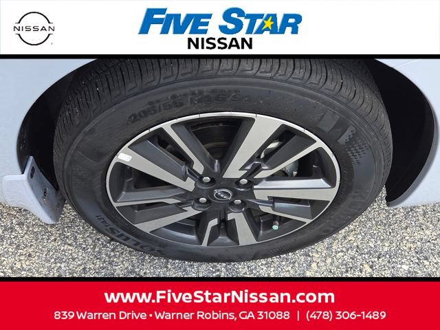 Used 2025 Nissan Versa SV w/ Trunk Package FWD image 16