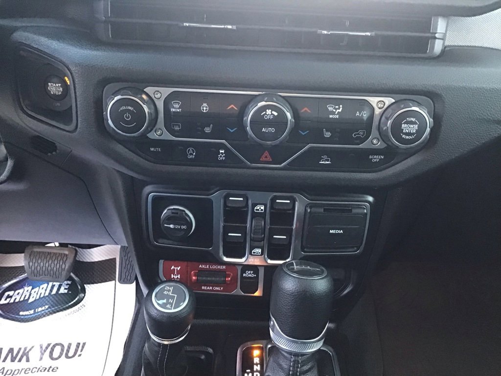 Used 2024 Jeep Gladiator Willys image 36