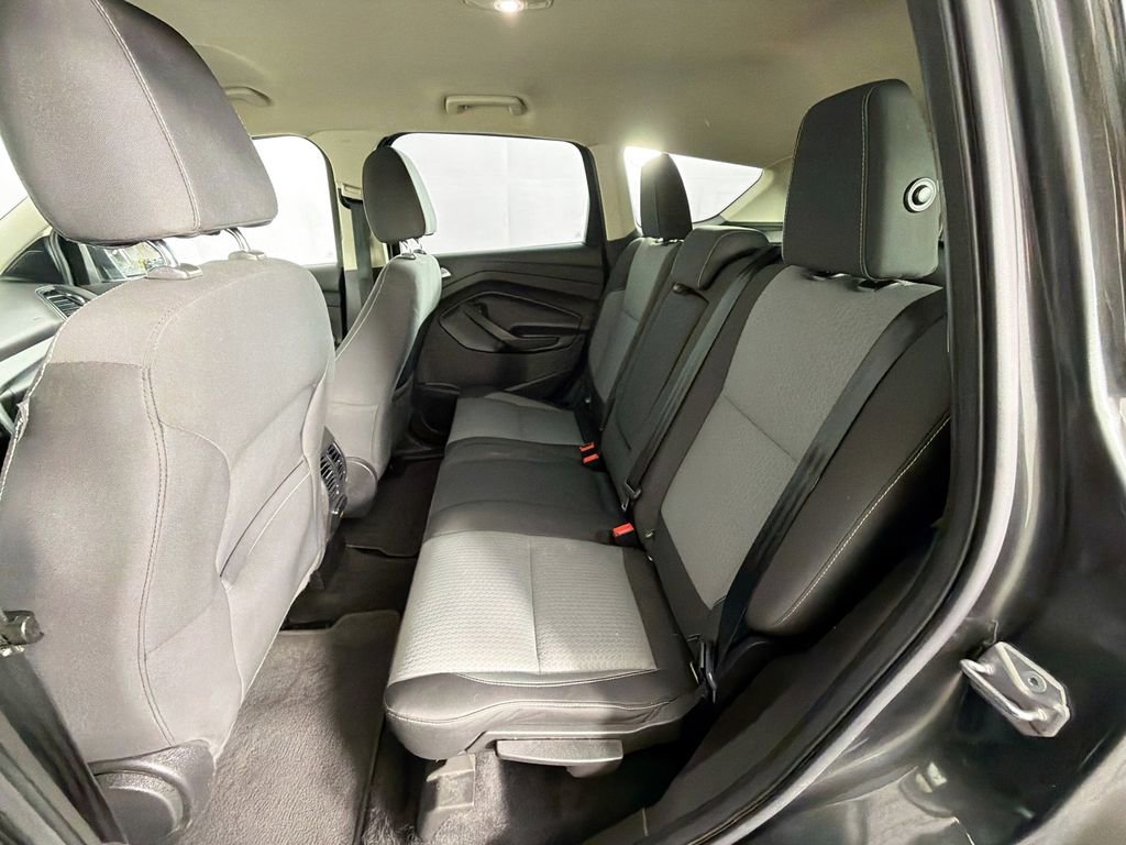 Used 2017 Ford Escape SE image 23