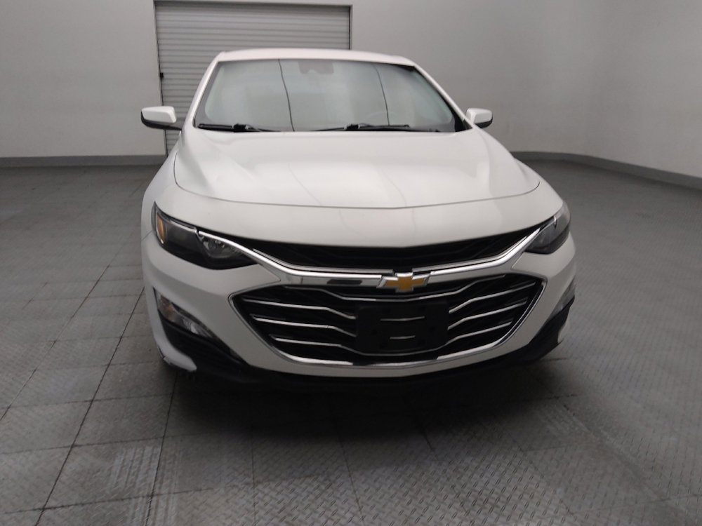 Used 2020 Chevrolet Malibu LT FWD image 14