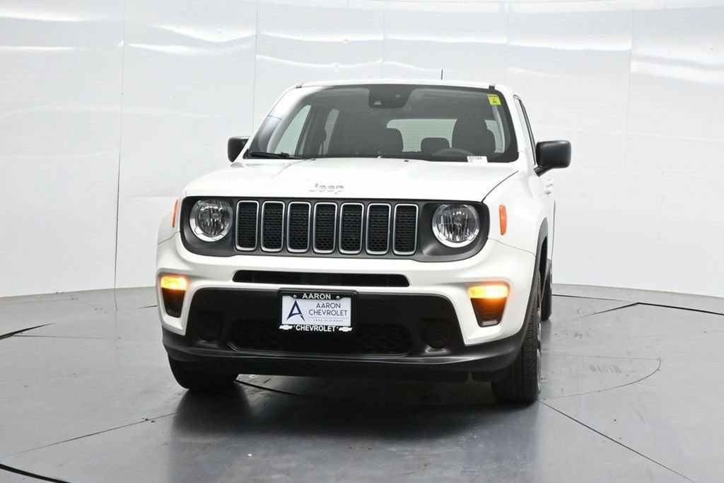 Used 2023 Jeep Renegade Latitude AWD/4WD image 32