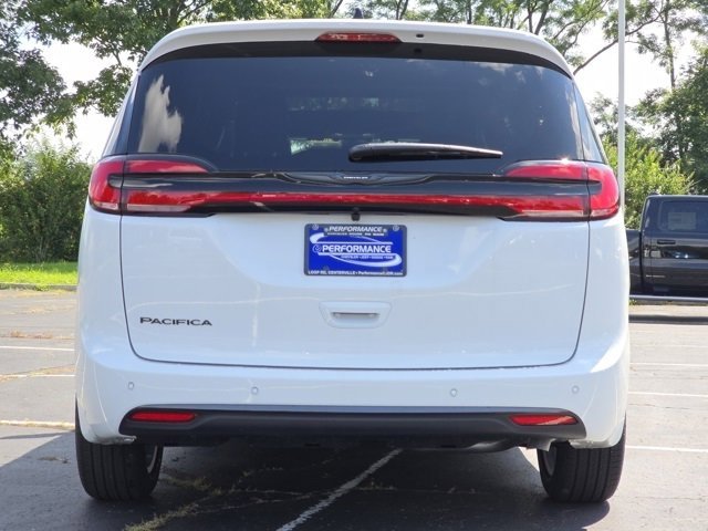 New 2026 Chrysler Pacifica Select image 23