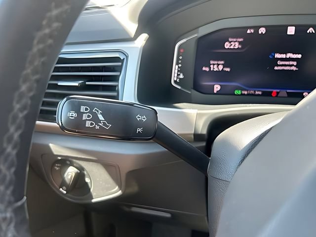Used 2020 Volkswagen Atlas Cross Sport SEL Premium AWD/4WD image 35