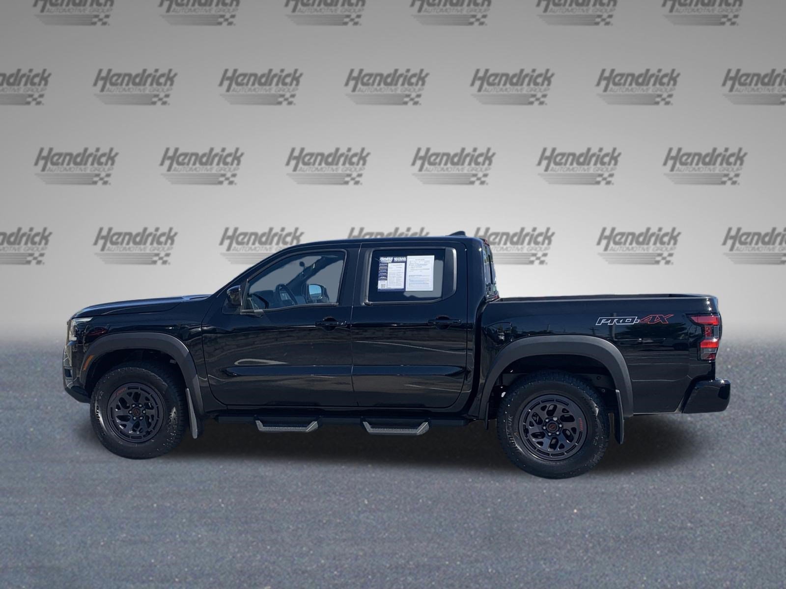 Used 2025 Nissan Frontier PRO-4X AWD/4WD image 7
