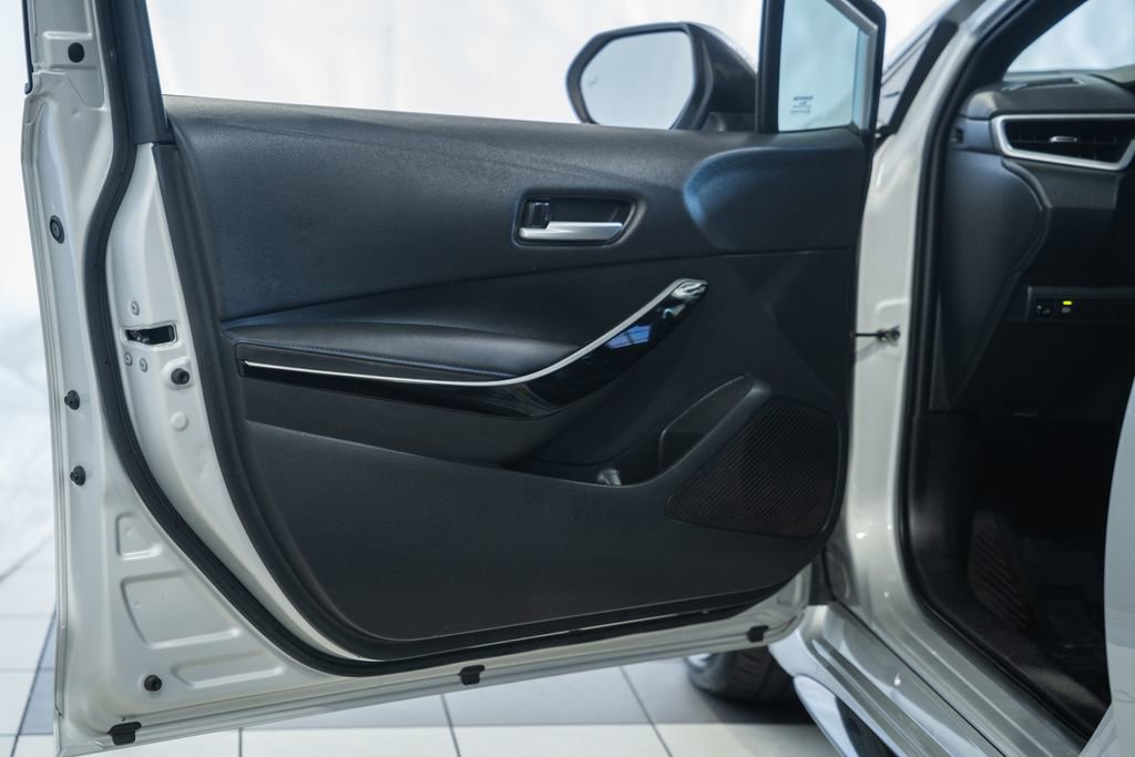 Used 2021 Toyota Corolla XSE FWD image 35