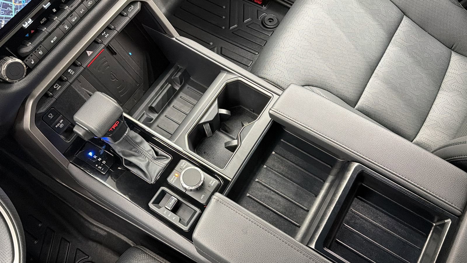 Used 2025 Toyota Tundra Limited w/ TRD Off-Road Package image 26