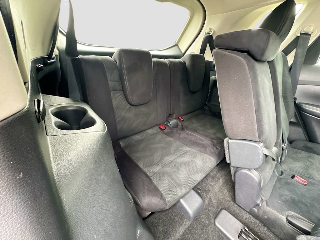 Used 2015 Nissan Rogue S w/ S Family Package FWD image 33