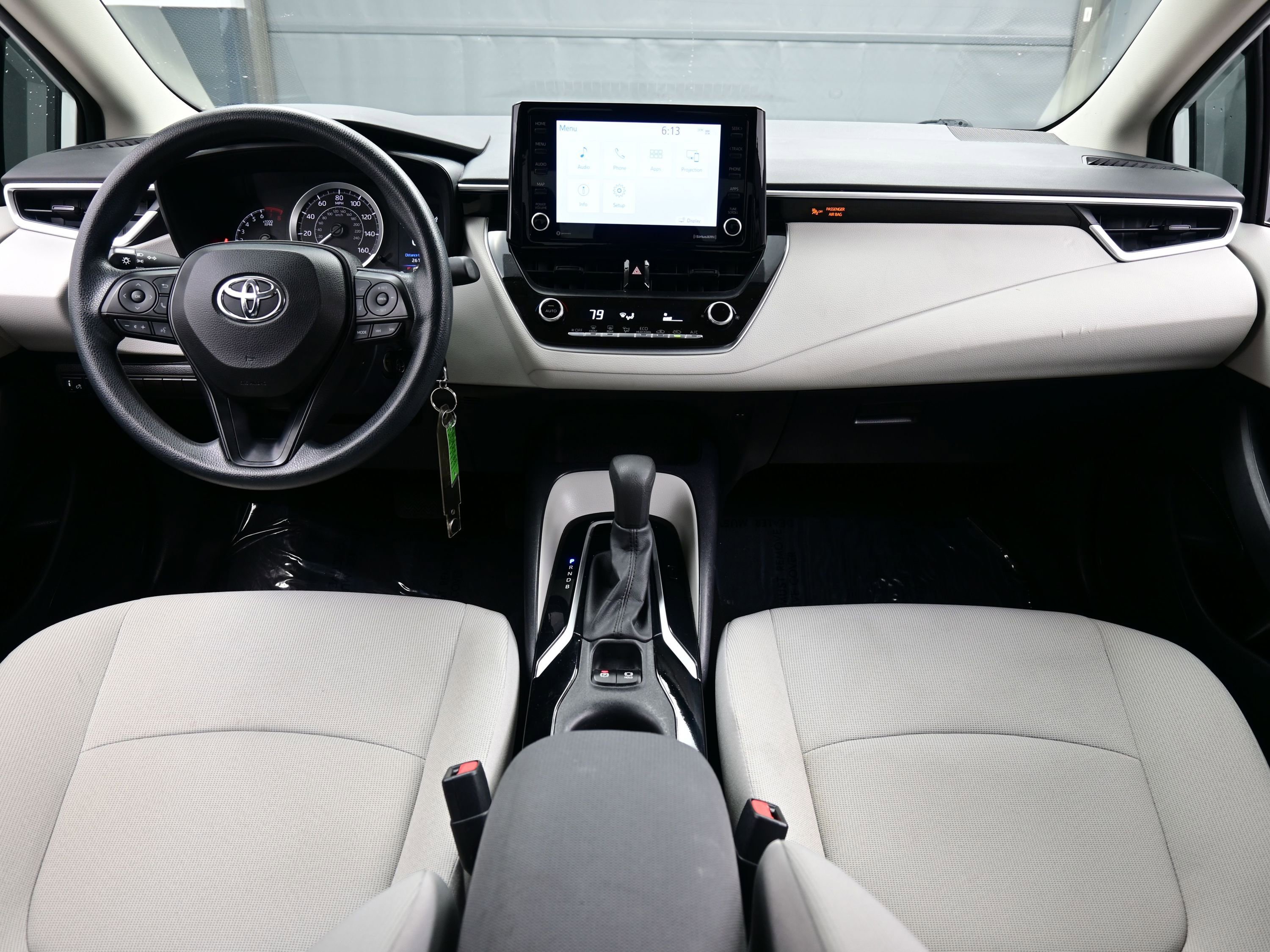 Used 2022 Toyota Corolla LE image 16