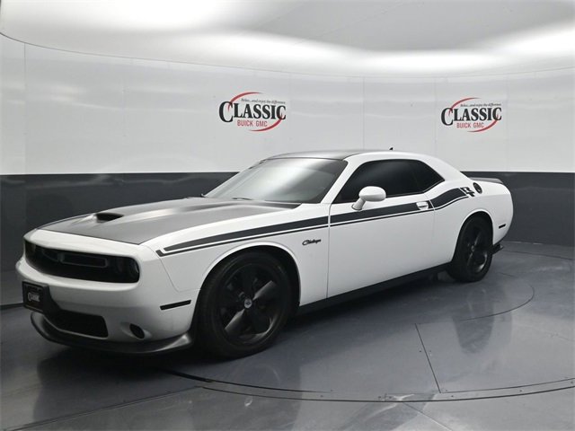 Used 2019 Dodge Challenger R/T w/ Plus Package image 3