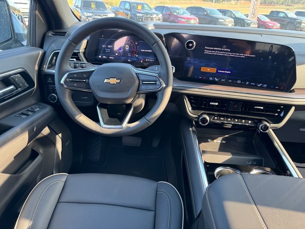 New 2025 Chevrolet Suburban Premier image 8