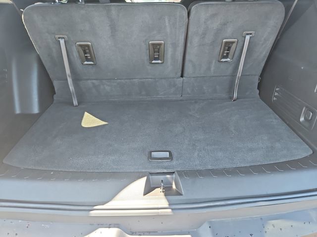 Used 2023 Chevrolet Traverse LT FWD image 23