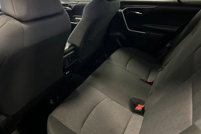 Certified 2025 Toyota RAV4 XLE FWD image 16