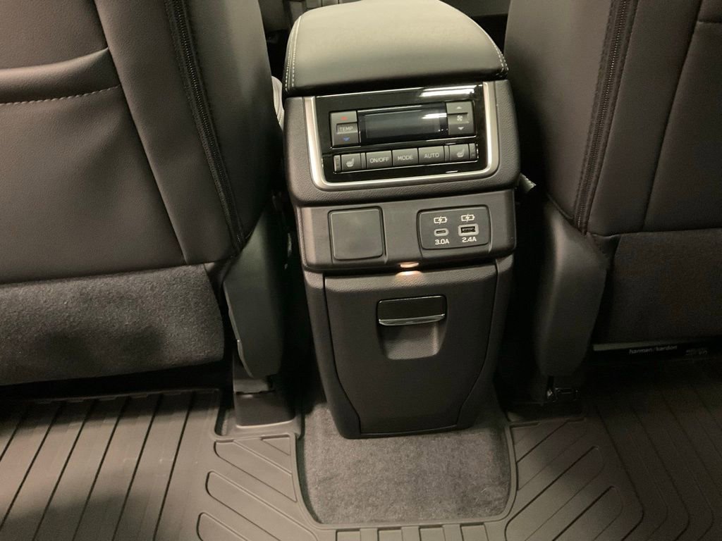 New 2026 Subaru Ascent Limited image 32