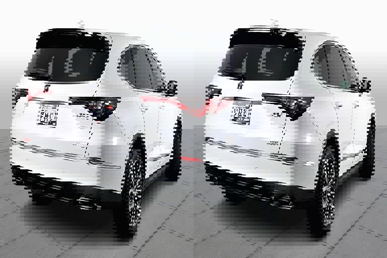 Used 2023 Acura MDX SH-AWD w/ Technology Package image 12