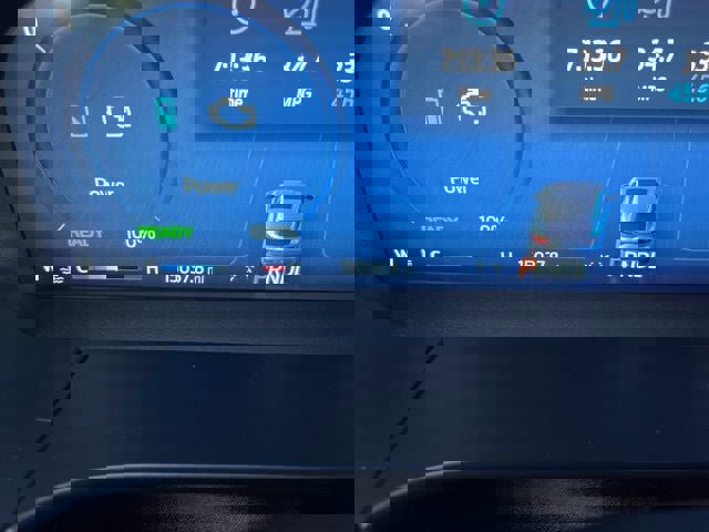 Certified 2025 Ford Escape Platinum image 29