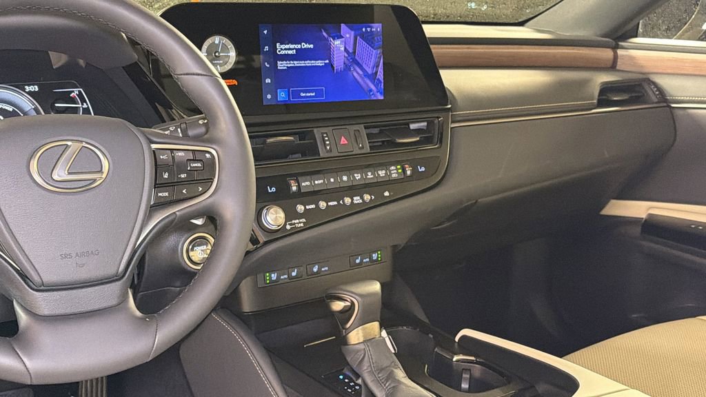 Certified 2025 Lexus ES 300h w/ Premium Package image 16