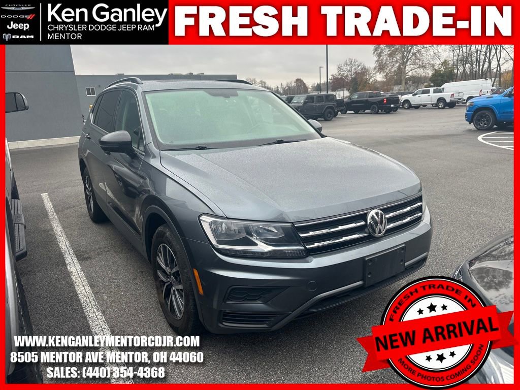 Used 2019 Volkswagen Tiguan SE w/ Panoramic Sunroof Package