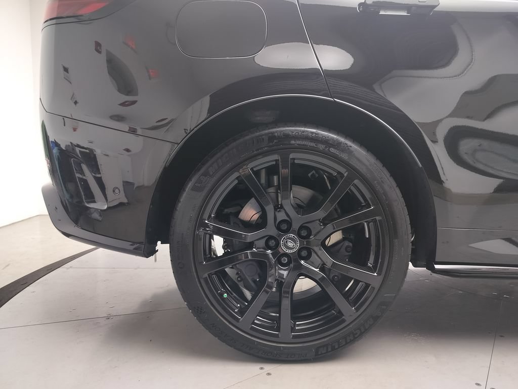 Used 2024 Land Rover Range Rover Sport AWD/4WD image 30