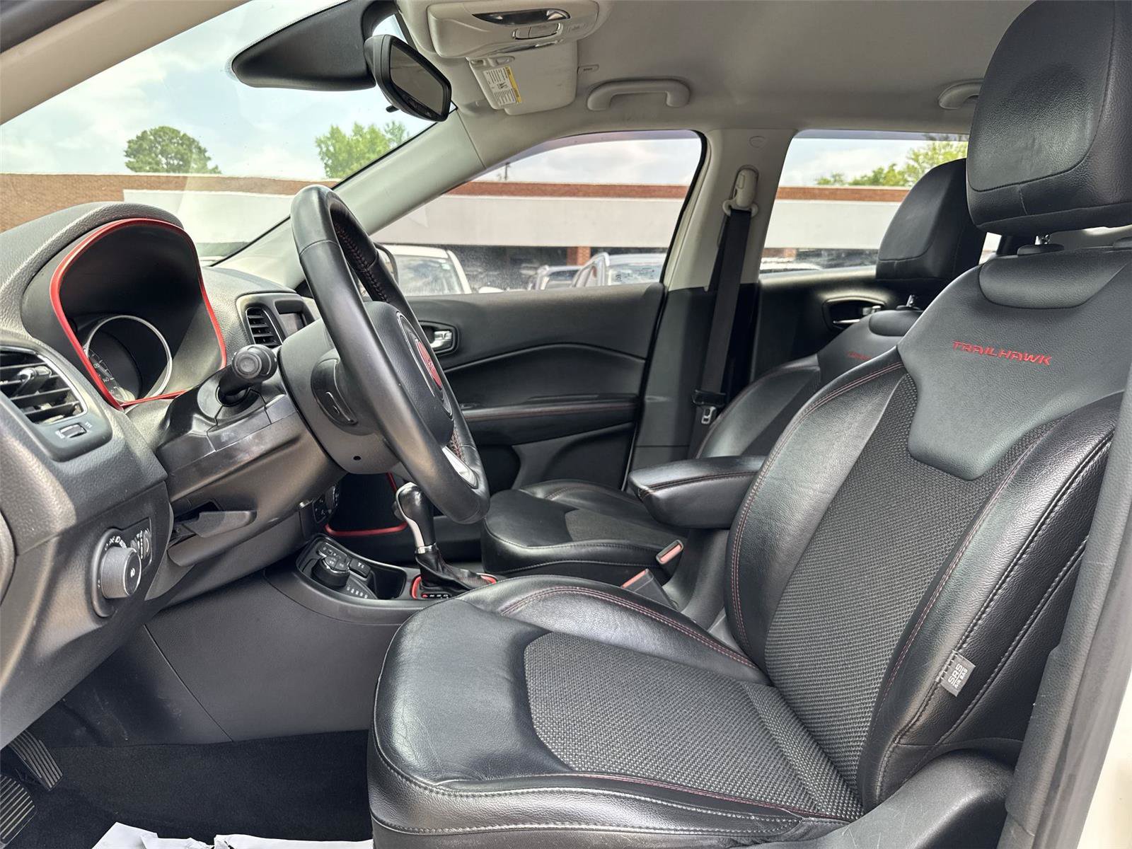 Used 2019 Jeep Compass Trailhawk w/ Cold Weather Group AWD/4WD image 11