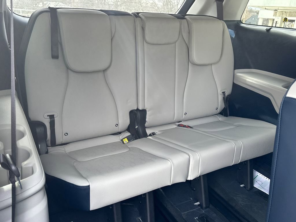 New 2026 Kia Carnival EX image 15