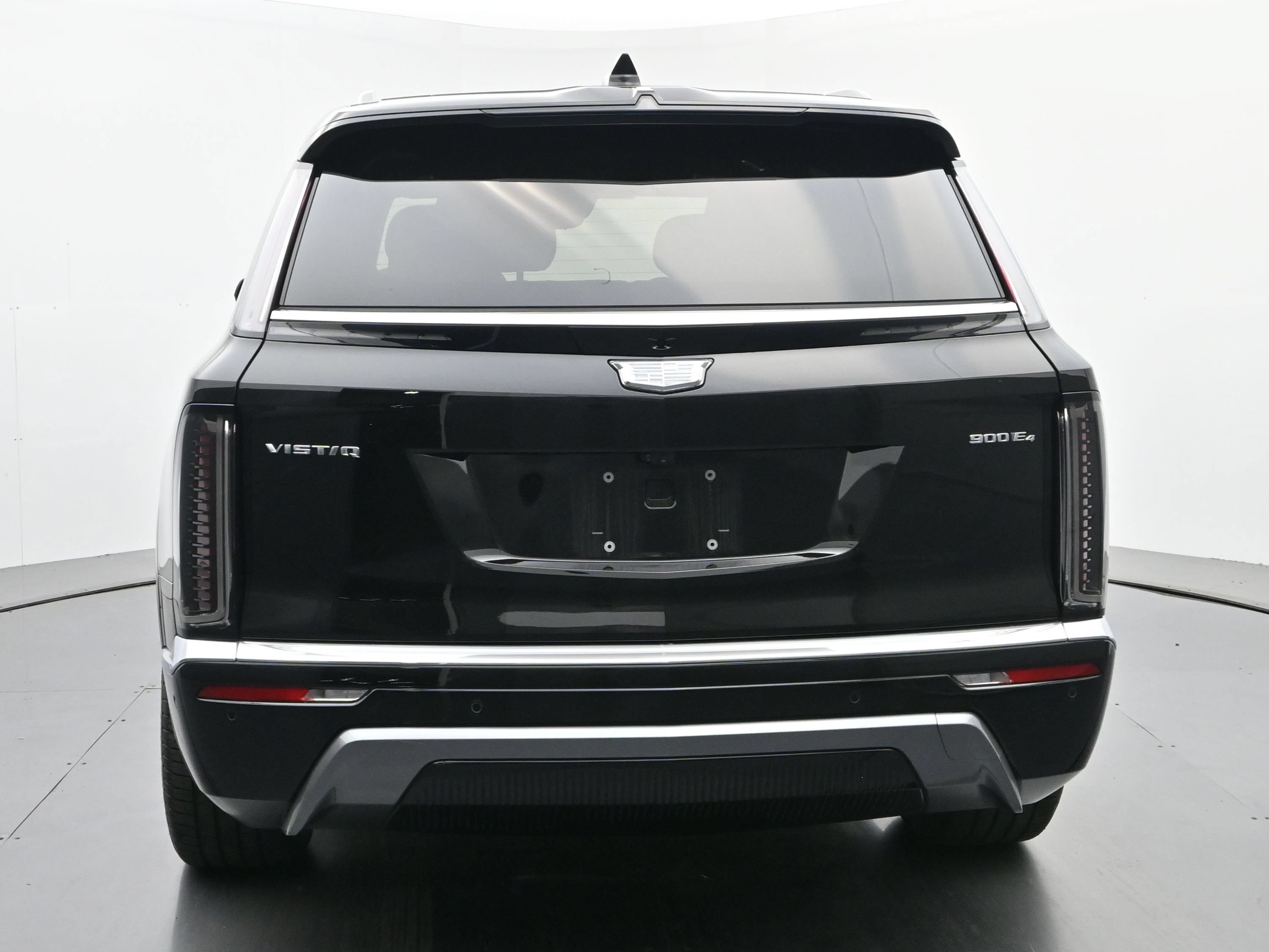 New 2026 Cadillac Vistiq Premium Luxury w/ LPO, Floor Liner Package AWD/4WD image 4