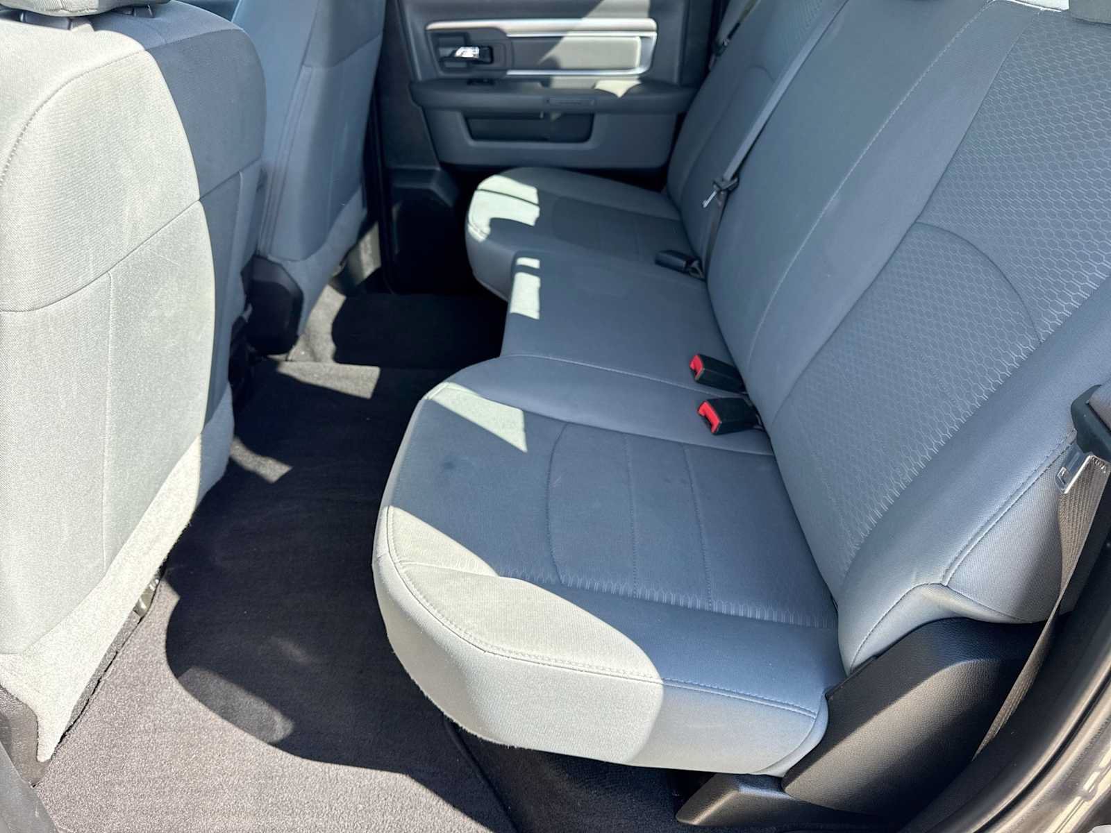 Used 2019 RAM 1500 Classic SLT AWD/4WD image 19
