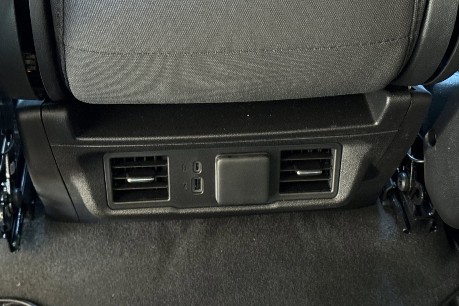 Used 2026 GMC Sierra 1500 SLE image 16