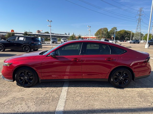 Certified 2025 Honda Accord SE image 4