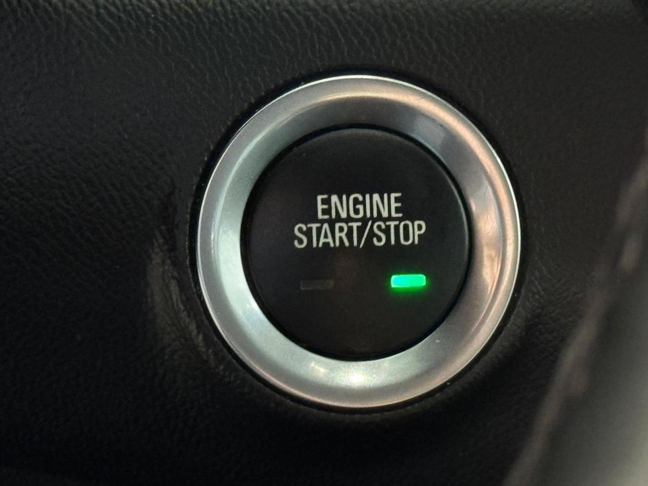 Used 2024 GMC Terrain SLT AWD/4WD image 20