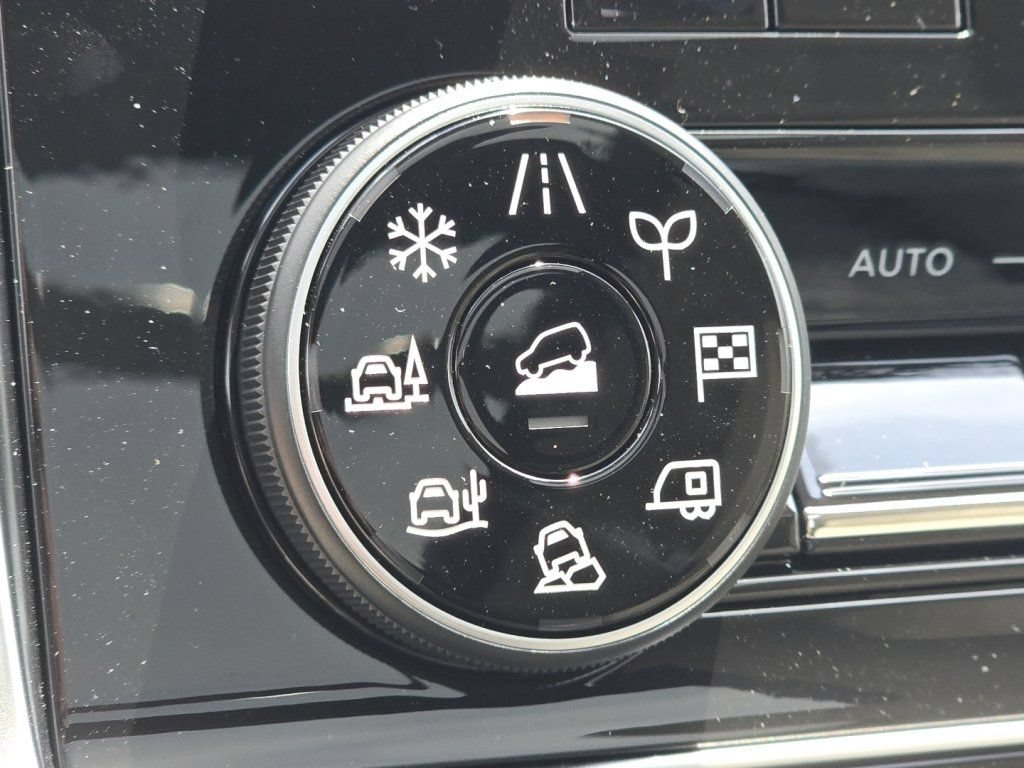 New 2026 Nissan Armada Platinum AWD/4WD image 8