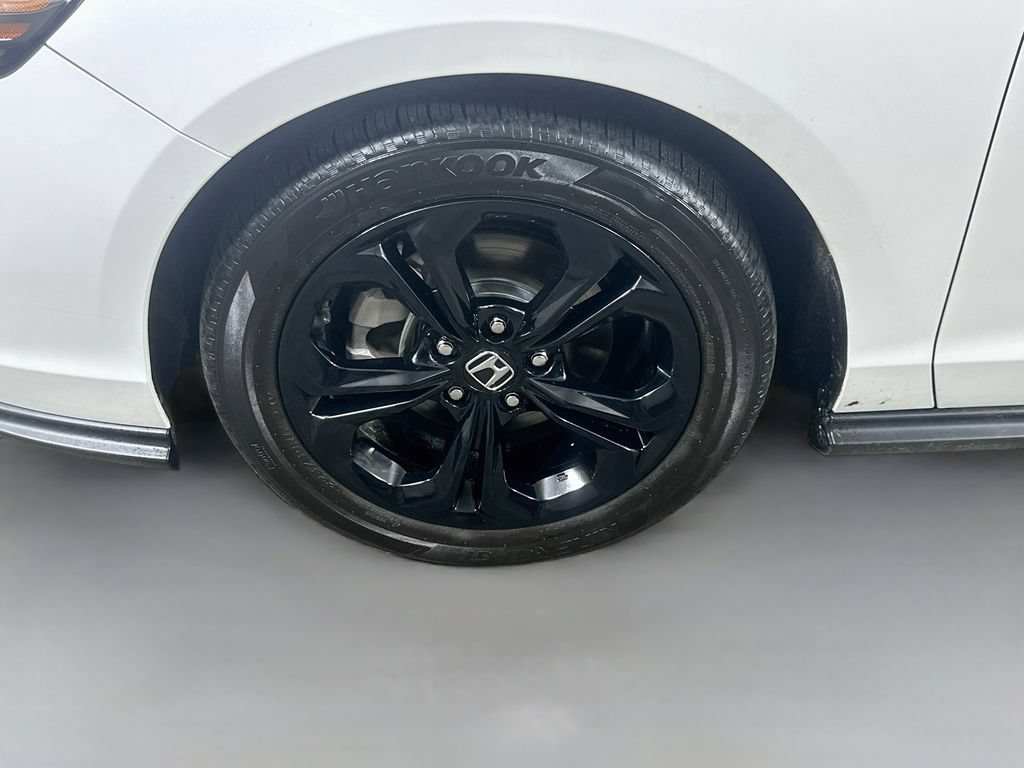 Used 2025 Honda Accord SE image 8