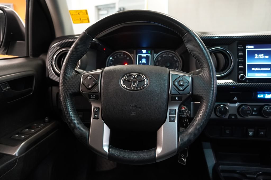 Used 2021 Toyota Tacoma SR5 AWD/4WD image 17
