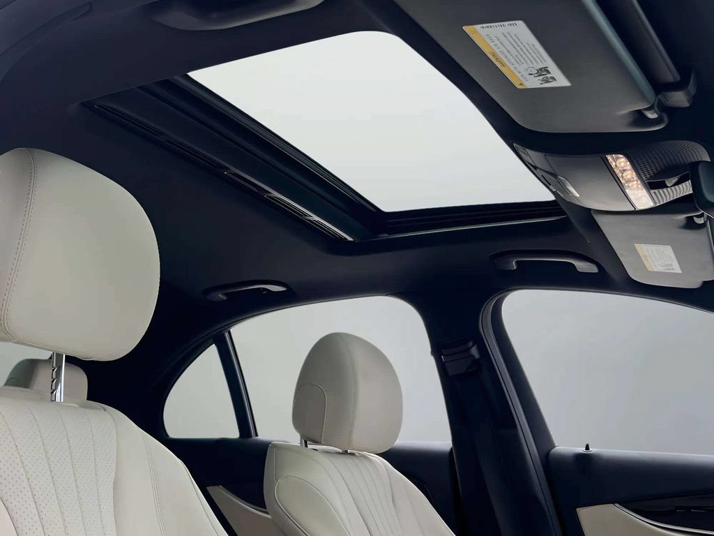 Used 2019 Mercedes-Benz E 300 image 23