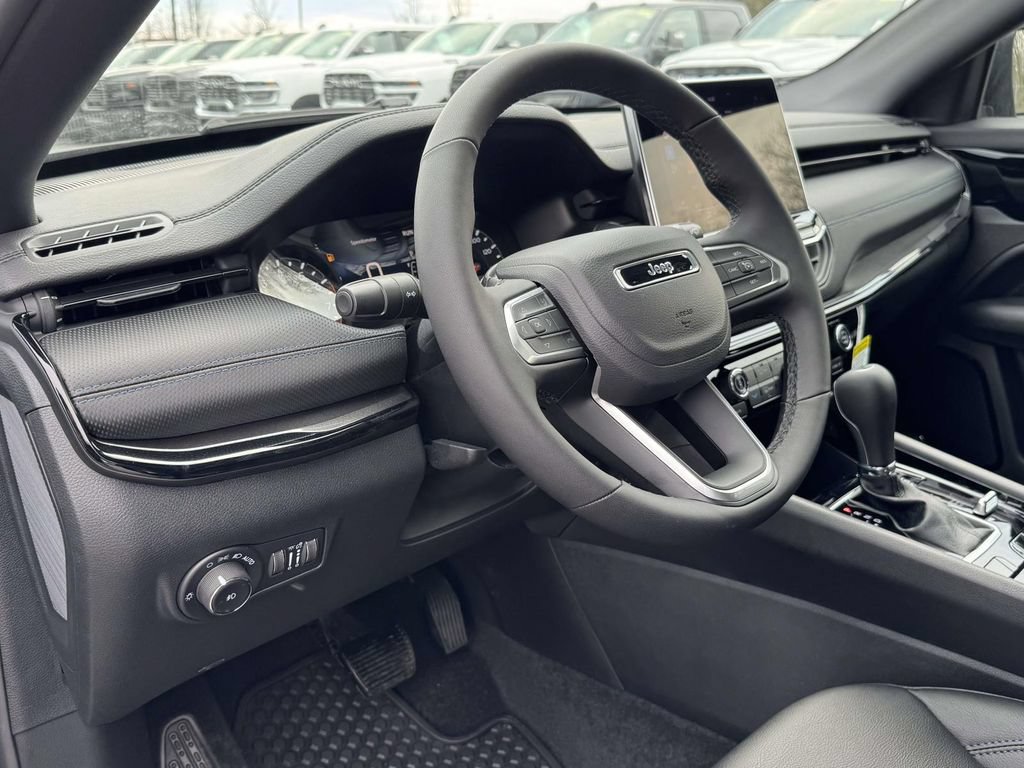 New 2026 Jeep Compass Latitude w/ Sun and Sound Group AWD/4WD image 2