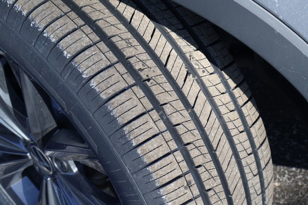 Used 2024 Volkswagen Tiguan Wolfsburg Edition image 12