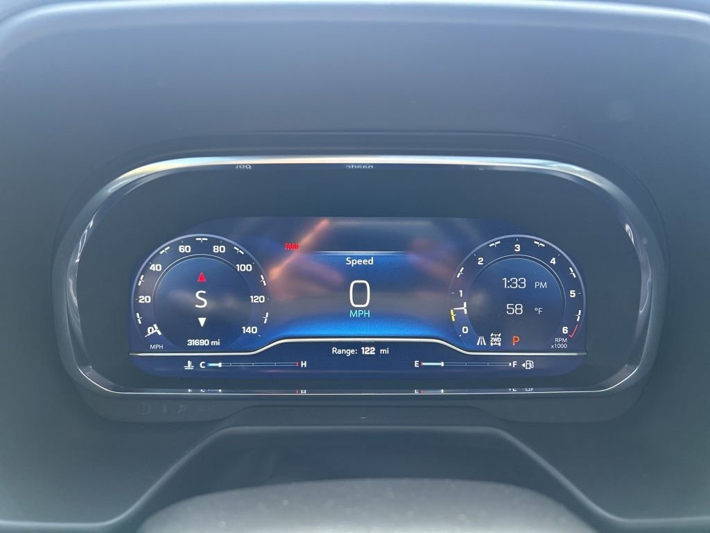 Used 2024 Chevrolet Suburban Z71 w/ Luxury Package AWD/4WD image 24