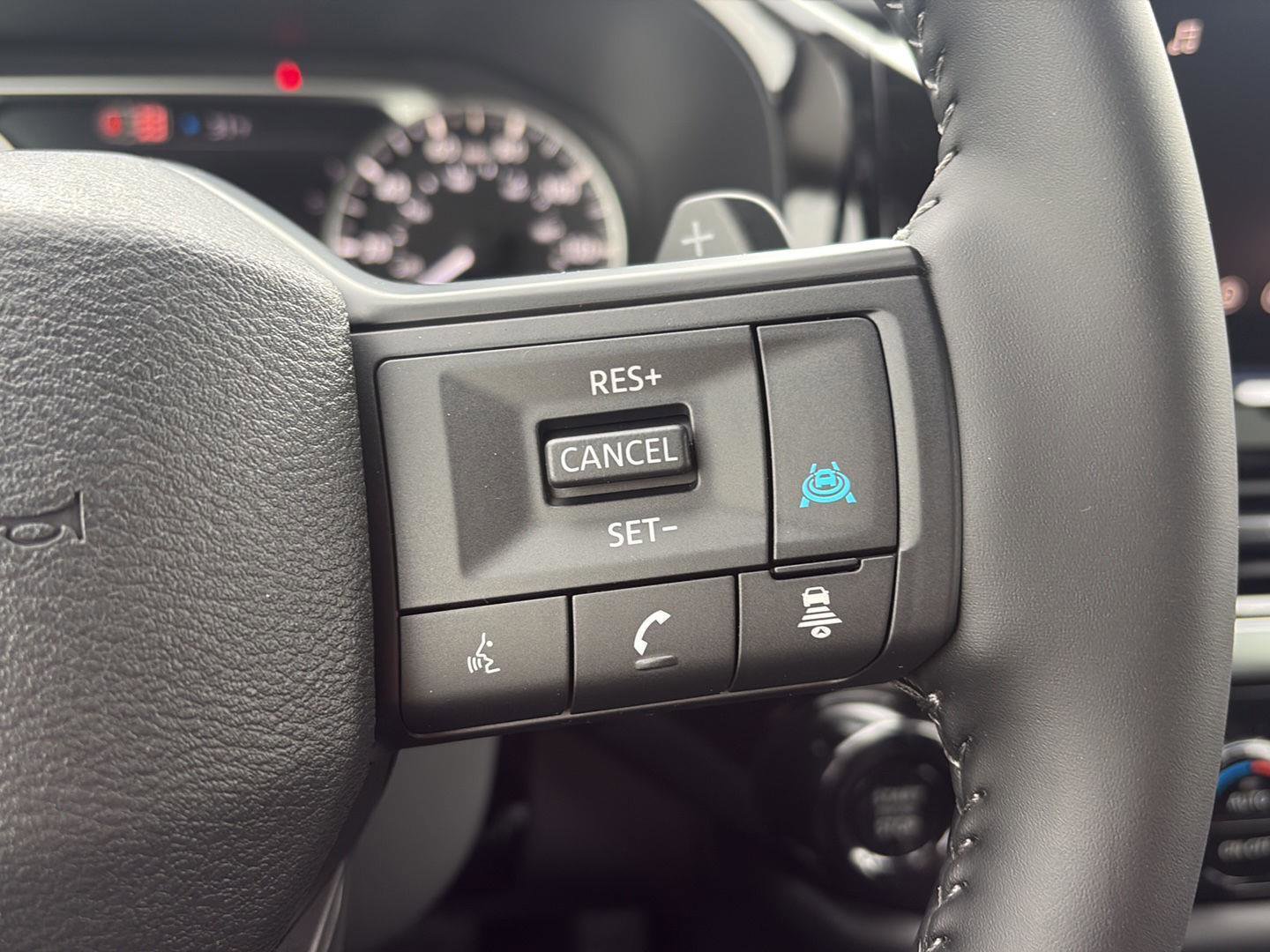 New 2026 Nissan Pathfinder SV image 25