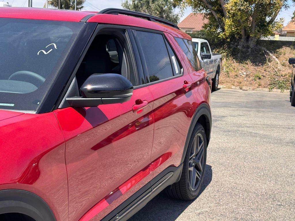 New 2026 Ford Explorer ST w/ Sun And Sound Package AWD/4WD image 9