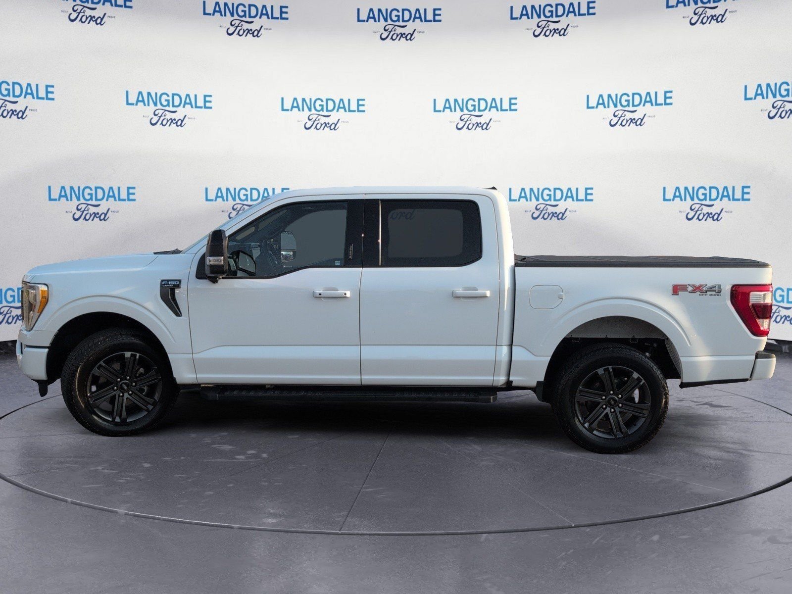 Used 2023 Ford F150 Lariat AWD/4WD image 10